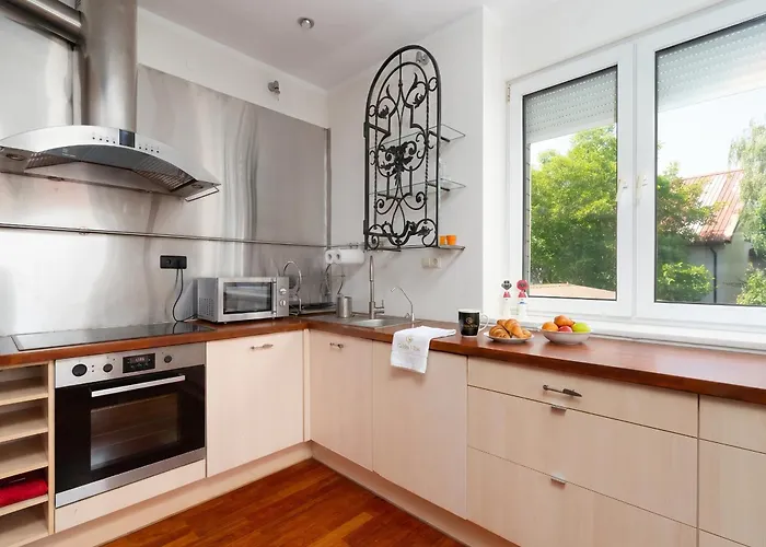 Golden Villas Urban Spa House - Warsaw