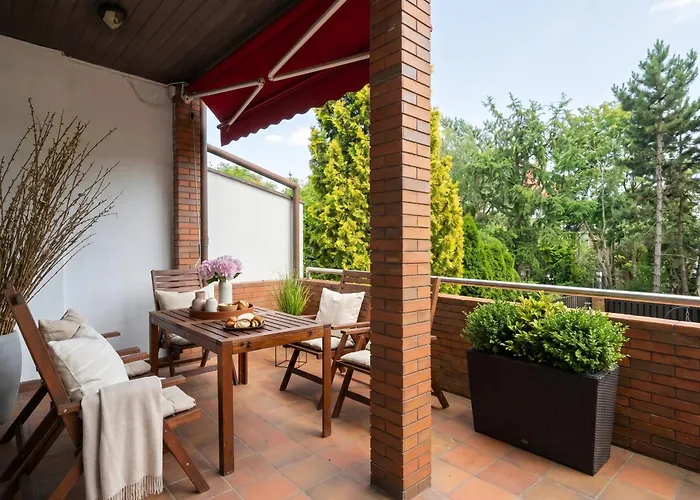 Urban Spa House Jacuzzi, Sauna, Taras & Grill ! No Parties